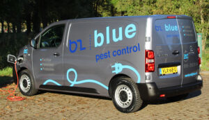 B2 Blue neemt e-Expert in gebruik: eerste elektrische bedrijfsbus voor plaagdierbestrijding